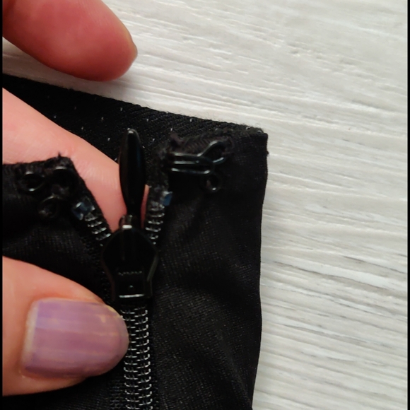 Nwot, Mini dotted skirt - Picture 9 of 9